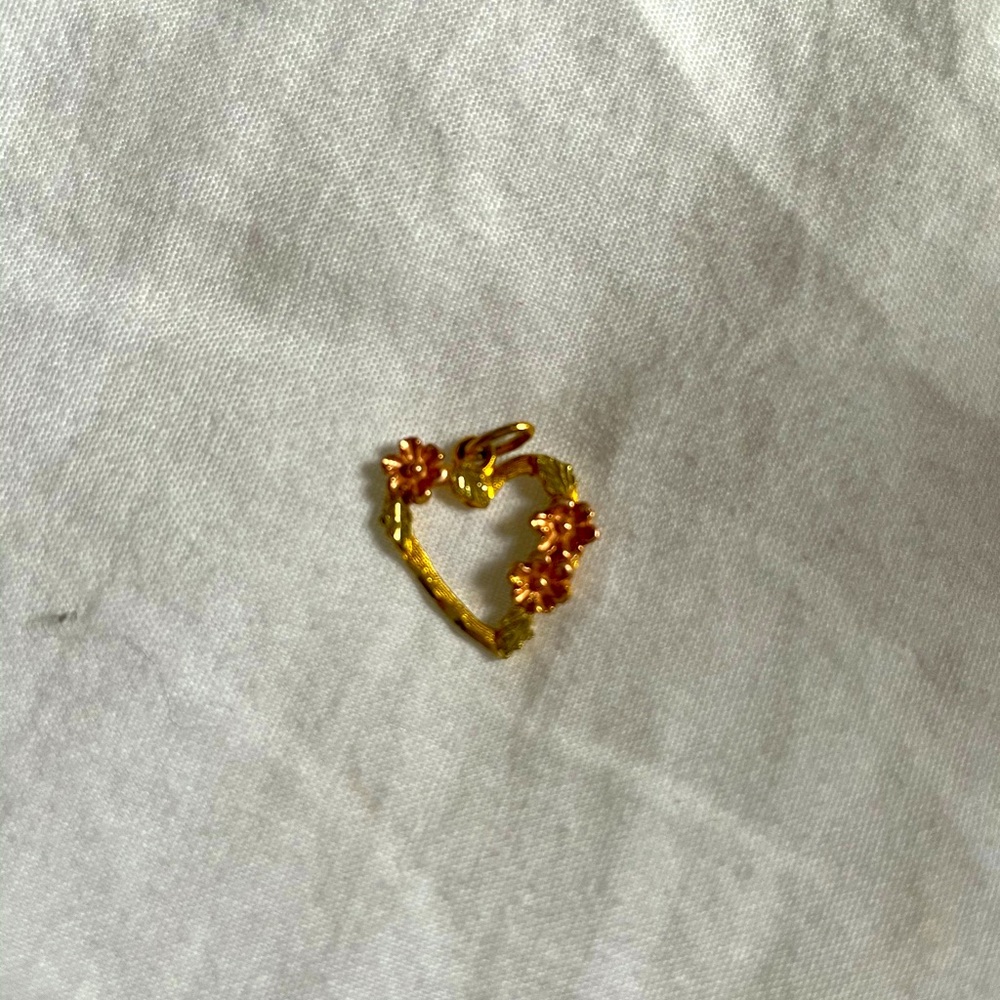 12k Black hills gold heart pendant